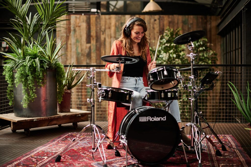 Roland VAD103, Bước Vào Thế Giới V-Drums Cao Cấp