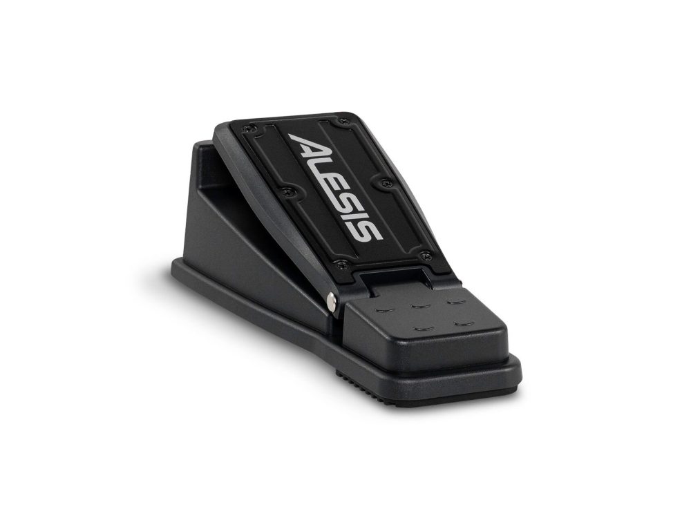 Alesis Blaze Max, Nâng Cấp Mặt Lưới Cùng Pedal & Luyện Tập Tốt Hơn